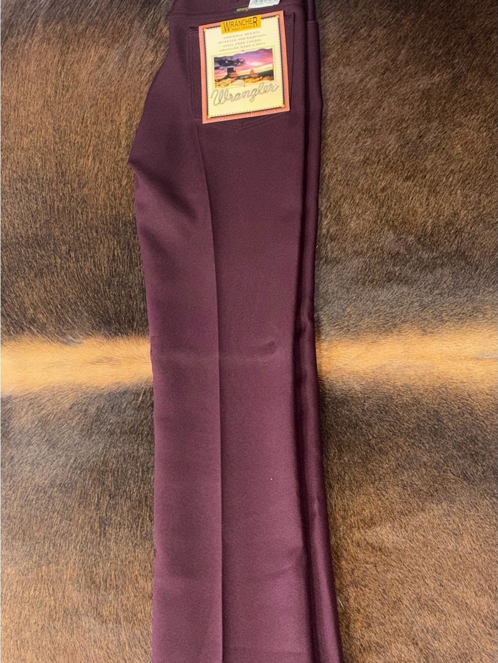 Wrangler Wine Colored Pants with Patch Detail - Picture 5 of 16